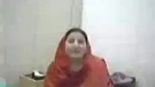 بنت بنت تتزوج بنت