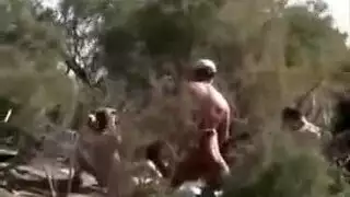 رجل يستمني زبه في المترووهي تنظر اليه