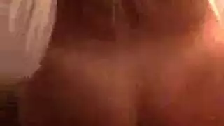 تضع نفسها مكان اللعبة لينيكها