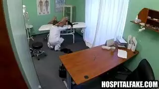 ورود الصحراء في جنس جماعي صريح