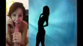 طالبه هاجت وهي في الفصل الدراسي