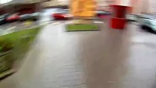 موظفة المكتب الشبقية بروكلين تشيس تبقى في المنزل للعب بثدييها الضخمين