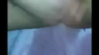 جنس تبتي قوي: شفاهها تبتلع كل سنتيمتر