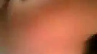 عاشقان متزوجان في حفلة جنس صريح مع هزات متعددة