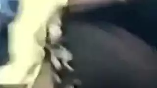 فتاة عربية ساخنة تتعرى وتنك بقوة