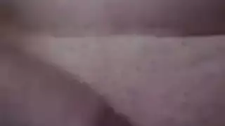 عاهرة سورية جامحة تريده عميقاً