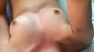 علاقة جنسية جماعية خارجية لمراهق بالكاد قانوني