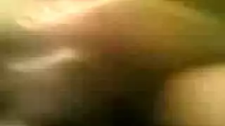 امرأة موريتانية منحنية الجسم تُمارس الجنس على وجهها في مقطع صريح
