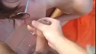 زوجان حقيقيان يتحررون في فيلم منزلي صريح