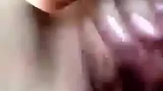 إباحية رجل عجوز: الجد يسيطر على ثلاث مراهقات مثيرات