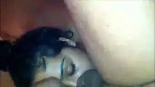 جلسة خديجة العارية الكاملة على كاميرا موقع إباحي مجاني
