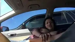 زوجة تختنق على قضيب عملاق