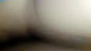 راقصة عمود هواة تمارس الجنس بقوة أمام الكاميرا