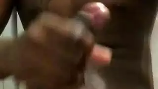 زهر الكرز العذراء للفتاة الصغيرة تتحول إلى نجم بورن