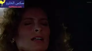 تجربة أداء سيرنا العارية تتحول إلى جماع جماعي في وايلد أوركيد