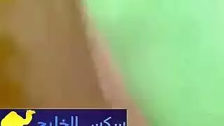 سمراء مؤخرة ضيقة تمص قضيب قبل تدمير شرجي