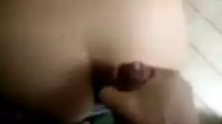 يدخل علي زوجه عمه المصريةوهي في قمه هيجانها