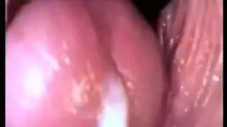 مراهقة تئن بصوت عال على الأريكة كاد أبوها يكتشفها
