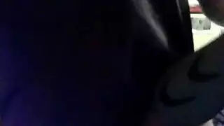مؤخرة سامانثا السمراء تحصل على شرج عنيف وحشوة كريمية