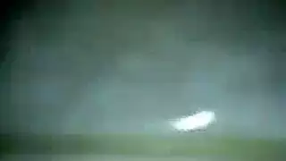 العاهرة تحصل على مهبلها المشدود مضروبًا