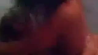 قذف شرجي للمترجمة أثناء مكالمة مؤتمر