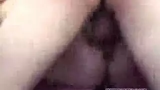 ربات بيوت قذرات في جنس جماعي صريح