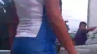 شاب عربي يمارس الجنس بقوة مع امرأة ناضجة