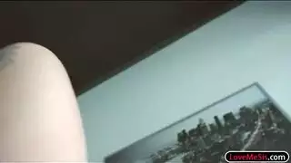 لديها الحمار جميلة وجذابة للغاية