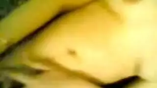 راقصة بطن محترفة تُنك بقوة في فيلم إباحي مصري صريح