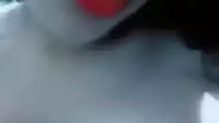 فتاة مصرية ساخنة تتصرف بقذارة أمام الكاميرا مع كلام إكس إكس إكس فاحش