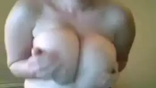 فتاة صغيرة