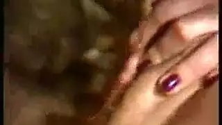 عشيقة قرنية في اللباس الأخضر الملاعين الأسدسون.