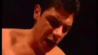 تعرف المرأة الكبيرة التي يجب أن تفعلها تمامًا ما يجب فعله مع شاب يريد أن يمارس الجنس.