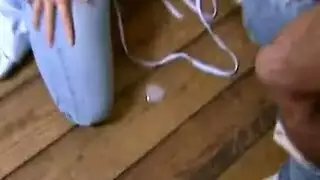 مارس الجنس معها مثل عاهرة أمامها