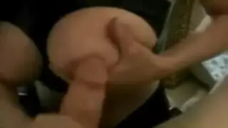كانت امرأة غريب بالكاد يرتدي زي المرأة عندما كانت أخت الخطوة جاهزة ليمارس الجنس معها.