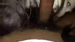 نحيل صغيرتي مجرفة مارس الجنس عميق.