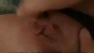 فاتنة شقراء حلوة، ديزي عارية وأمام الكاميرا، لتظهر لنا بعض الوجه.