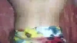 فالنتينا ريتشي هي ممارسة الجنس الشرجي البري مع حبيبتها الجديدة، لأنها تحب الديك.