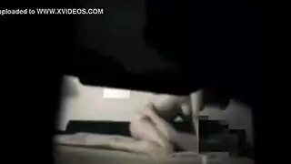 صديقة روسية ترطب لها شرجيا وتضرب على سريرها الكبير