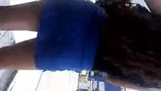 اثنين من الحوريات الصغيرة المشاغبين ينفخون دونغ ويفعلون قبلة مثلي الجنس
