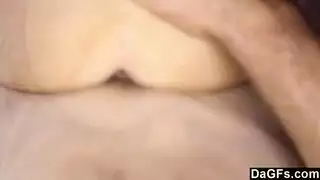 مص قضيبه حتى ينفث على وجهي