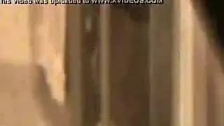 يدفع المعلم الناضج دسار حمارها الضيق الأول، الأول في مكتبها ثم في الحمام. يدفع المعلم الناضج دسار حمارها الضيق الأول، الأول في مكتبها ثم في الحمام.