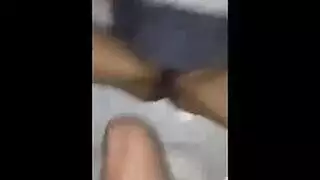 توجه الزوجات الحقيقية إلى الرجال أن الأزواج مشغولون جدا سخيف بعضهم البعض جيدا.