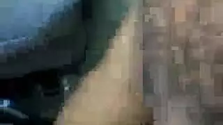 أحمر الشعر الساخن مص على حبيبها.