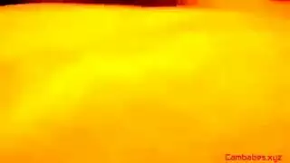 دمية جميلة الهواة الآسيوية ثمل من قبل اثنين من الرجال