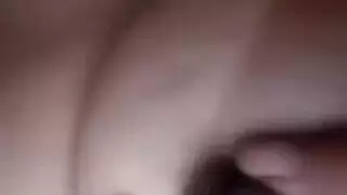 نجمة البورنو الكبيرة تمارس الجنس غير الصحي مع رجل حصل للتو على قضيبها