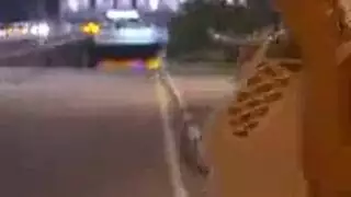 ثلاث خادمات شقراء عارية تقاسم دسار