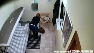 كبير الثدي في سن المراهقة يأخذ حمولة على الوجه