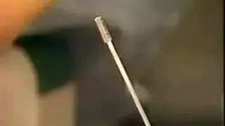 طبيبة أمراض النساء تلعب في طيز و كس المريضة في بداية ممارسة سحاقية