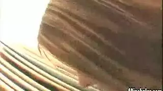 أمي الساخنة تعمل شابها.